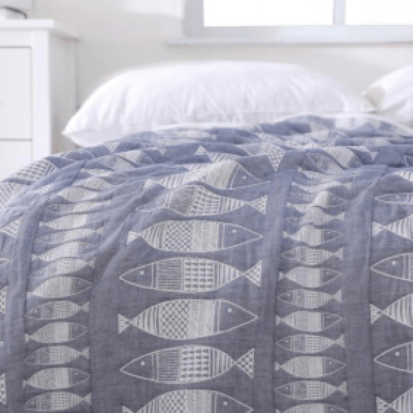 How to pick the right blanket for your bed